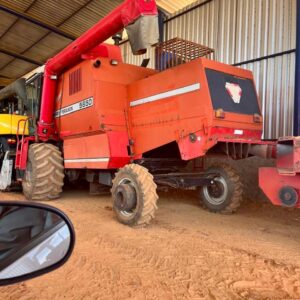 Massey Ferguson 5650 (mecânica) Ano: 2001