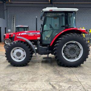Massey Ferguson 4290 (95 cv) Ano: 2013