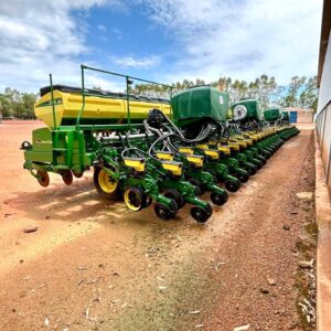 Plantadeiras John Deere 2130 CCS (à vácuo) Ano: 2020 (2) /2022 (2)
