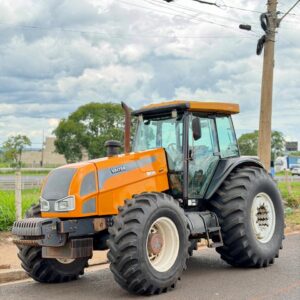 Valtra BH 180 (180 cv) Ano: 2009