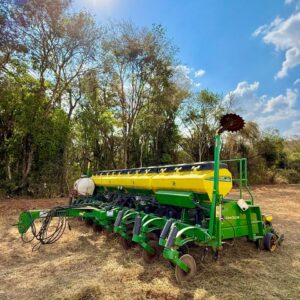 Plantadeira John Deere 2115 CCS (à vácuo) Ano: 2016
