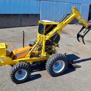 Valtra BM 100 (100 cv) Ano: 2013