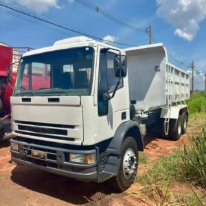 Iveco EuroCargo 260E (260 cv) Ano: 09/10