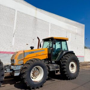 Valtra BH 180 (180 cv) Ano: 2010