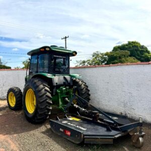 John Deere 5085E (85 cv) Ano: 2018 + ROÇADEIRA