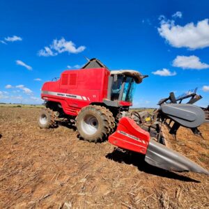 Massey Ferguson 6690 Ano: 2016