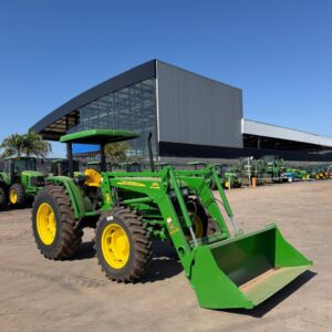 John Deere 5705 (85 cv) Ano: 2012