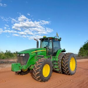 John Deere 7230j (230 cv) Ano: 2022