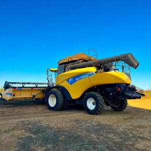 New Holland CR 9060 Ano: 2013