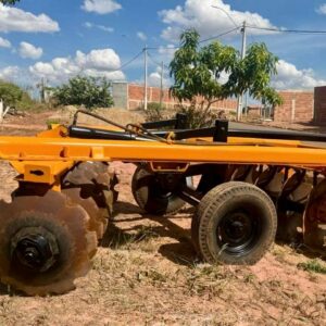 Grade aradora Baldan