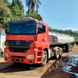 Mercedes-Benz Axor 2644 (440 cv) Ano: 2008 + CARRETA ROLL ON + 2 CAÇAMBAS + TANQUE D’ÁGUA