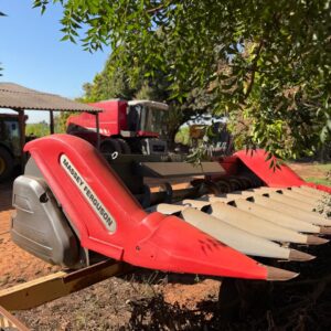 Plataforma de milho Massey Ferguson MF 3010 Ano: 2014