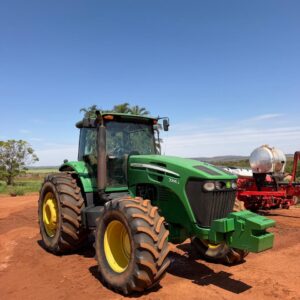 John Deere 7205j (205 cv) Ano: 2012