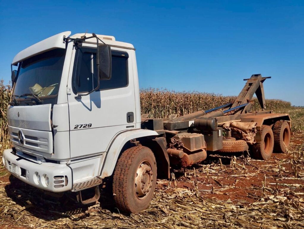 Mercedes-Benz Atron 2729 (286 cv) Ano: 2016