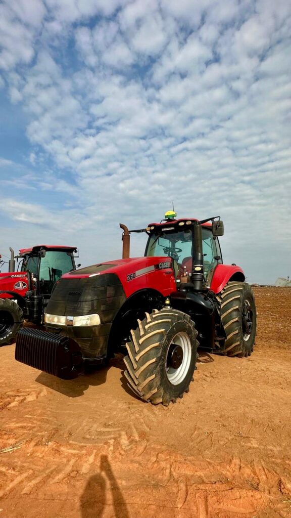 Case IH Magnum 260 (260 cv) Ano: 2018