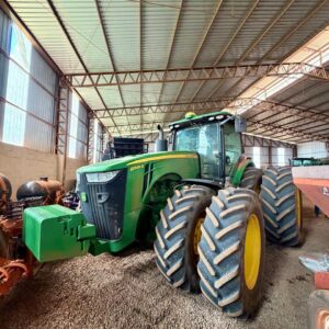 John Deere 8345R (345 cv) Ano: 22/23