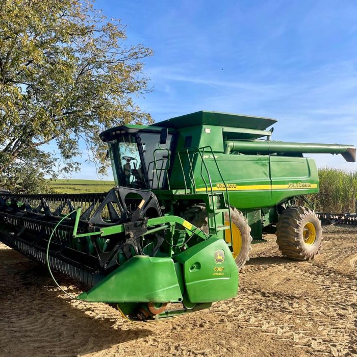 John Deere STS 9750 Ano: 2003